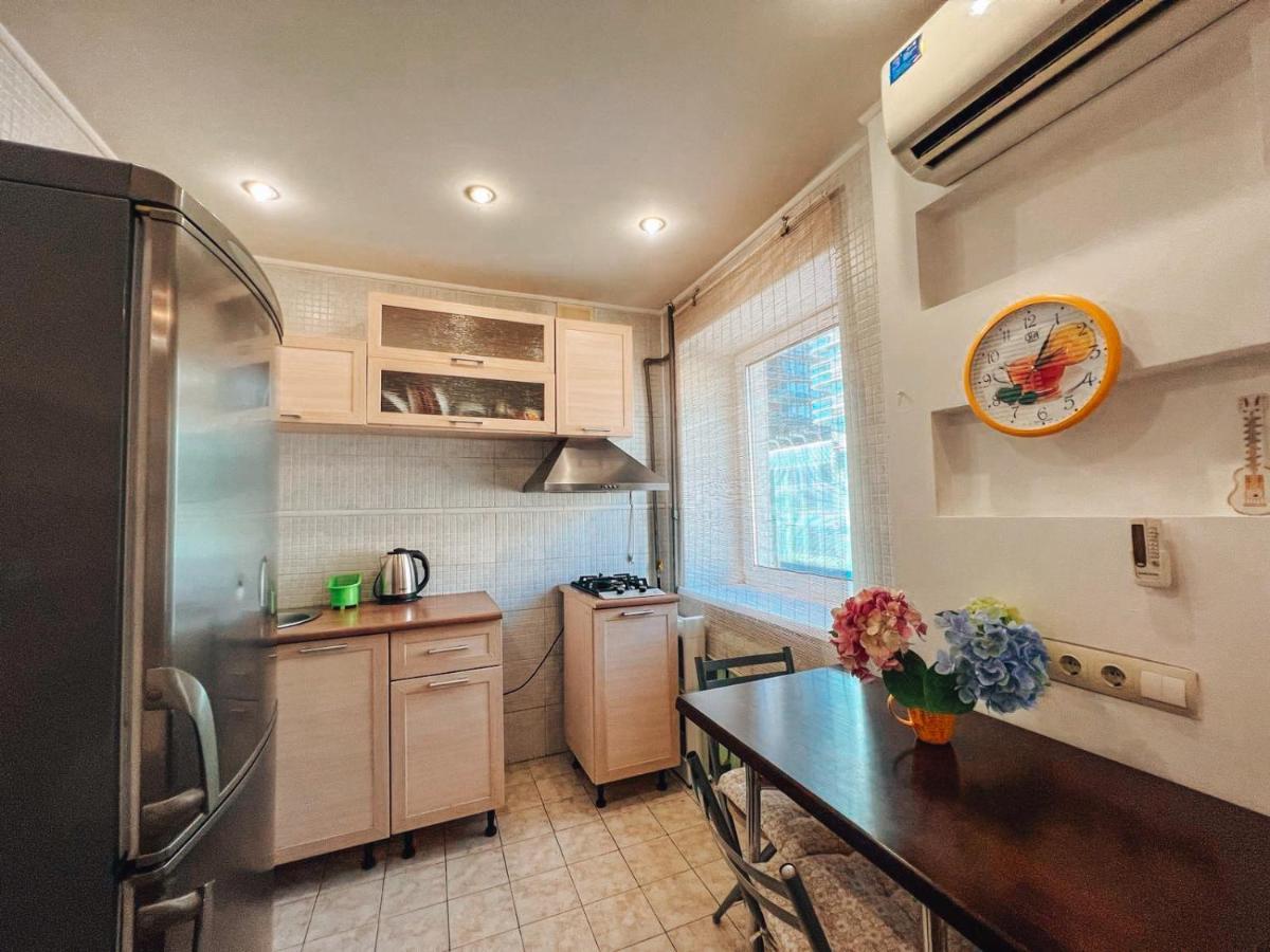 Apartment In The Center Of Kiev Eksteriør bilde