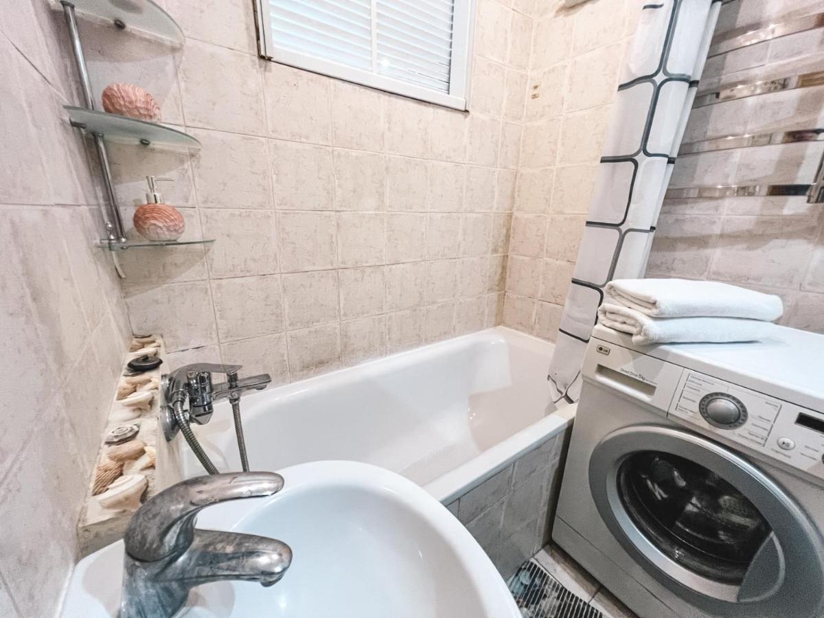 Apartment In The Center Of Kiev Eksteriør bilde
