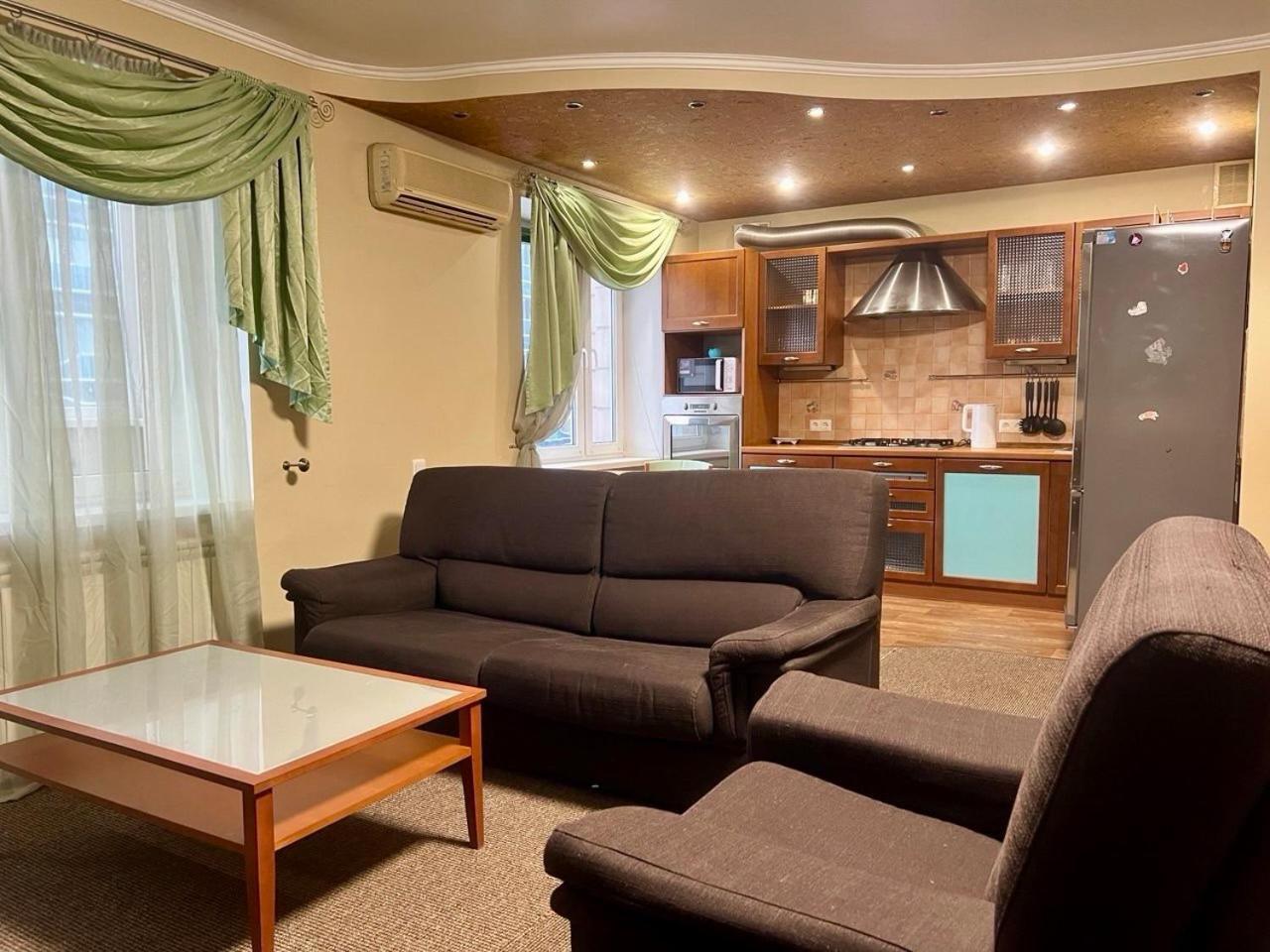 Apartment In The Center Of Kiev Eksteriør bilde