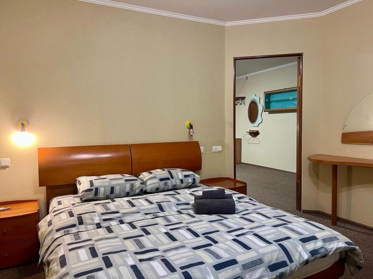 Apartment In The Center Of Kiev Eksteriør bilde