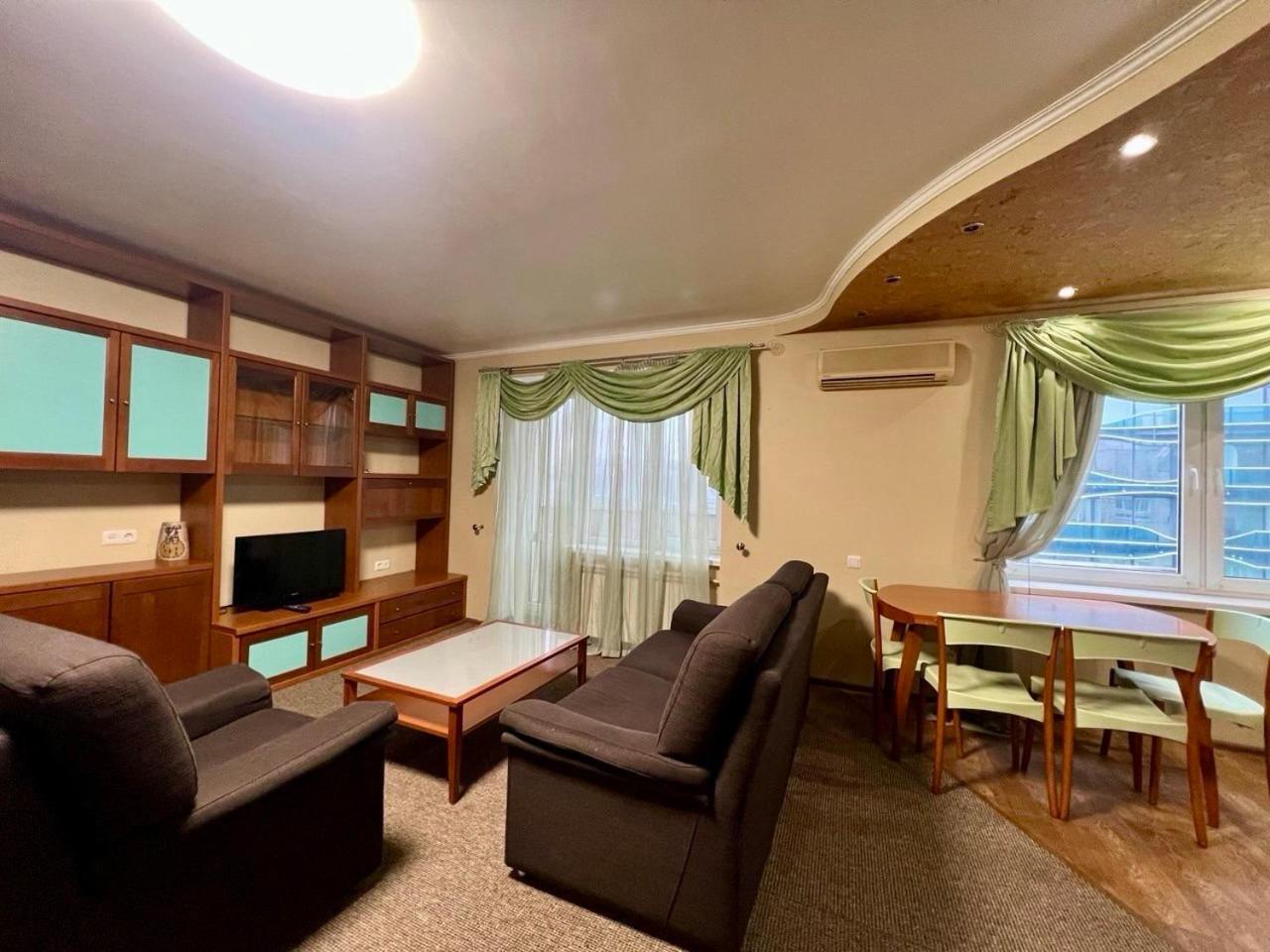 Apartment In The Center Of Kiev Eksteriør bilde