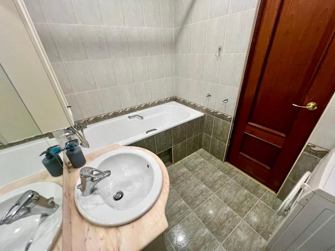 Apartment In The Center Of Kiev Eksteriør bilde